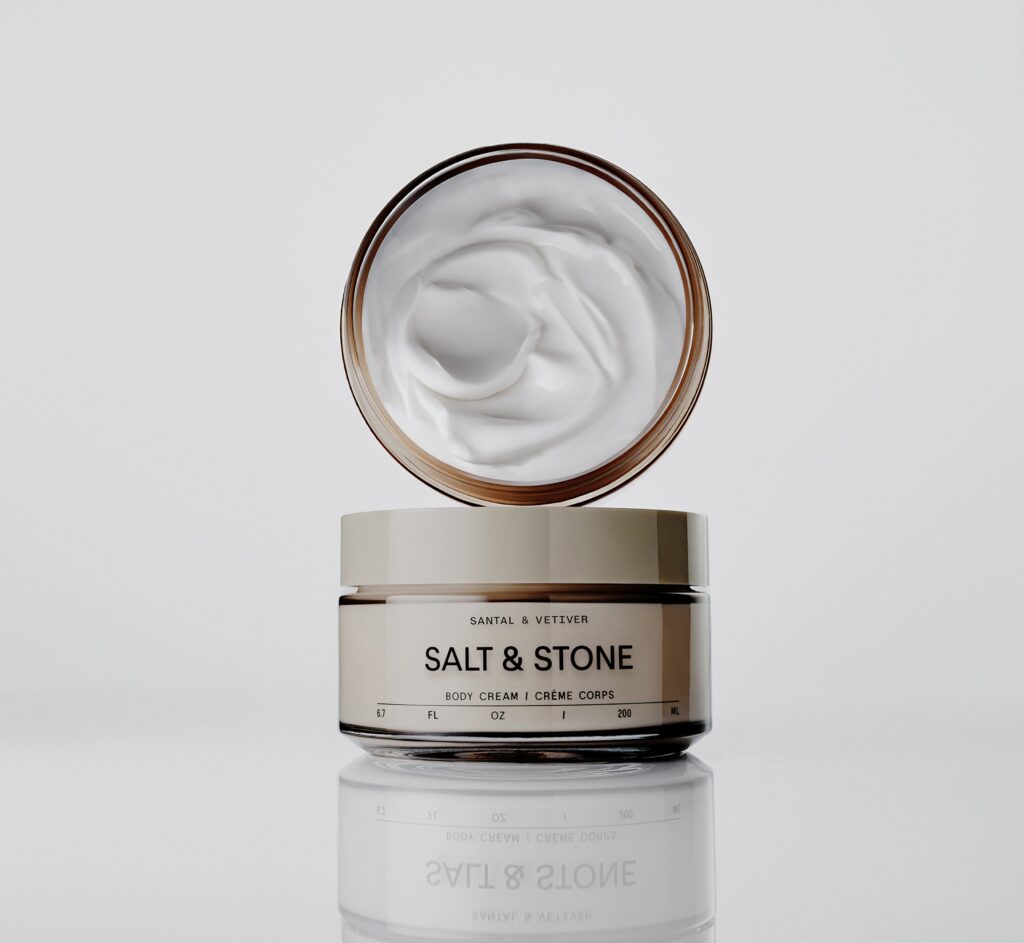 Essentials Trio   Santal Vetiver 04.jpg